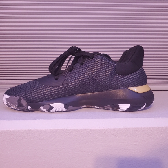 Adidas pro bounce low basketball shoes - Picture 2 of 6